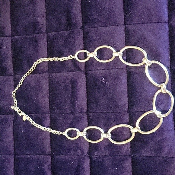 Elegant Silver Chain Necklace and Bracelet Set Premier Designs-Gilford - Picture 11 of 14